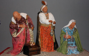 oro-incienso-y-mirra-reyes-magos-en-nacimientos-de-canarias-1_l